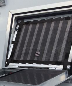 Alternative view of Horse Window Screen